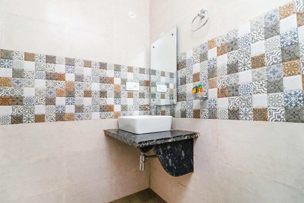 Fabhotel Olivia Suite Új-Delhi Kültér fotó